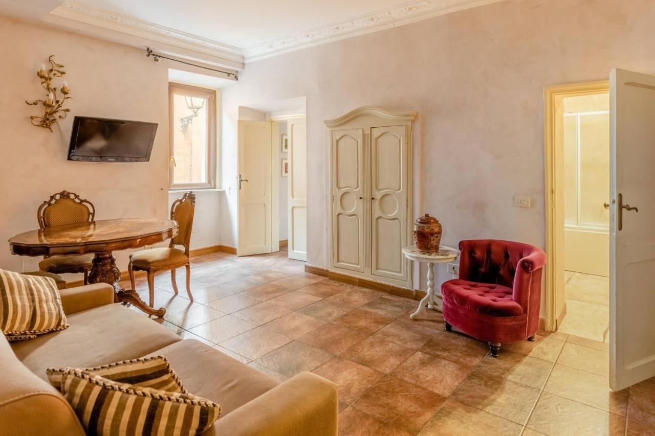 Rome Right In The Ancient Historical Center Two Bedrooms Two Bath, Up To 6 Pax Dış mekan fotoğraf