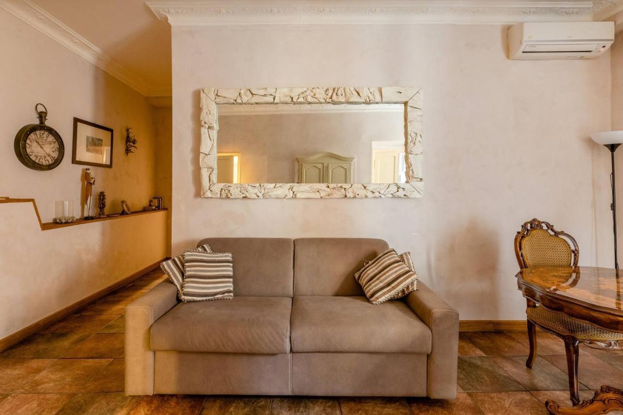 Rome Right In The Ancient Historical Center Two Bedrooms Two Bath, Up To 6 Pax Dış mekan fotoğraf