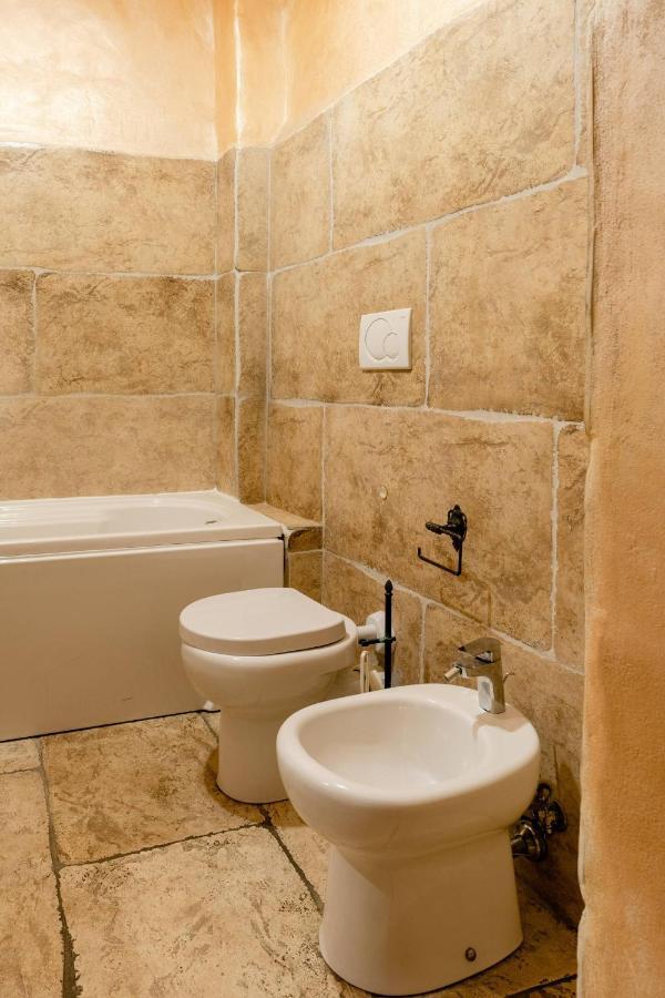 Rome Right In The Ancient Historical Center Two Bedrooms Two Bath, Up To 6 Pax Dış mekan fotoğraf
